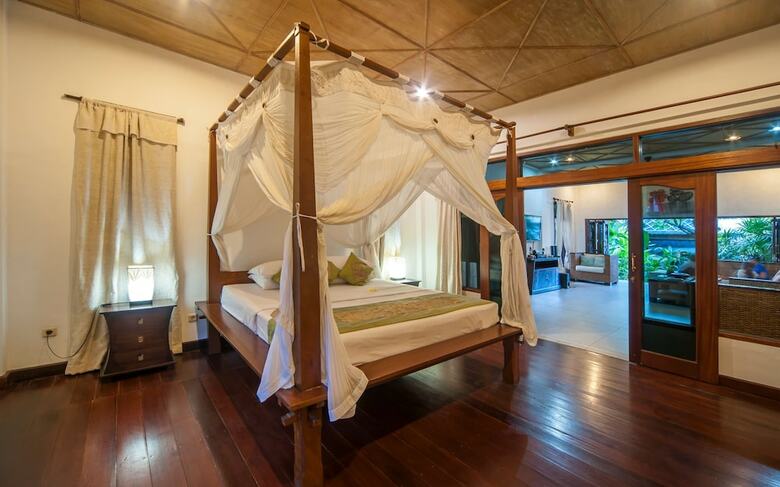 Villa Este, Seminyak