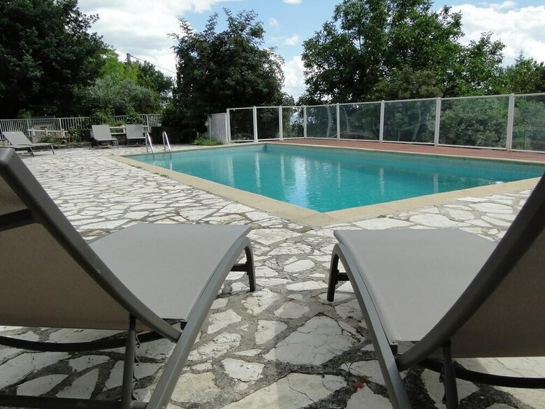 Apartamentos Mas De Sarjac