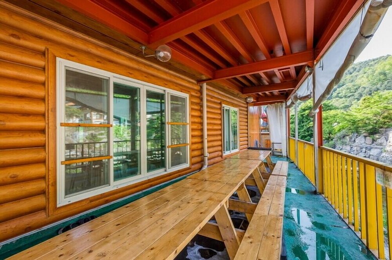 Mujigae Pension