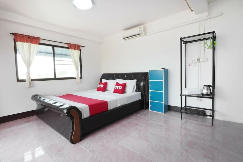 Hotel Oyo 817 Noble Thippanate