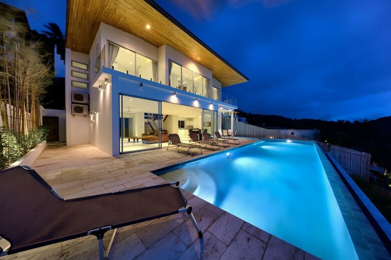 18 Bedroom Luxury Sea View Villas