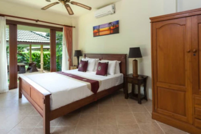 3 Bedroom Pool Villa 20 Seconds From Samrong Beach Front