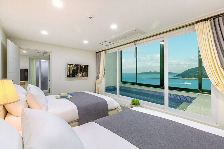 Arco Poolvilla Pension