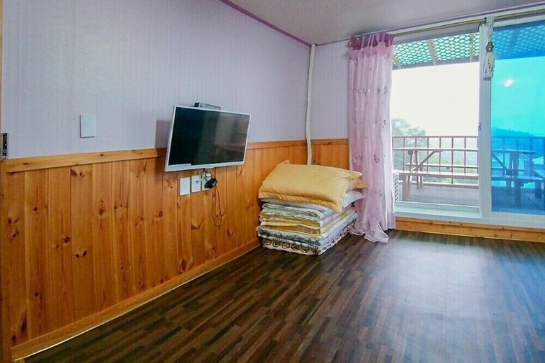 Hill House Pension