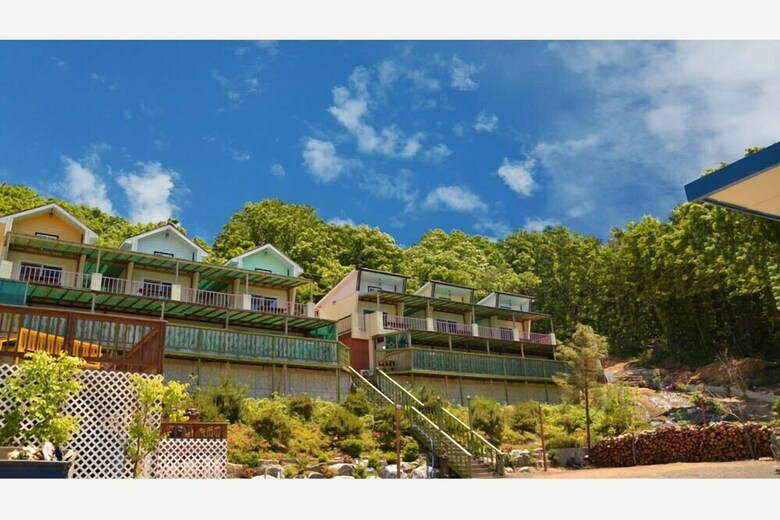 Hill House Pension