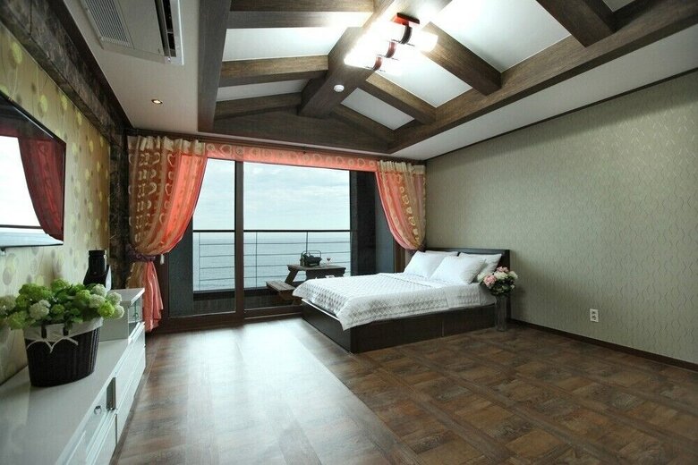 Sea Islend Pension