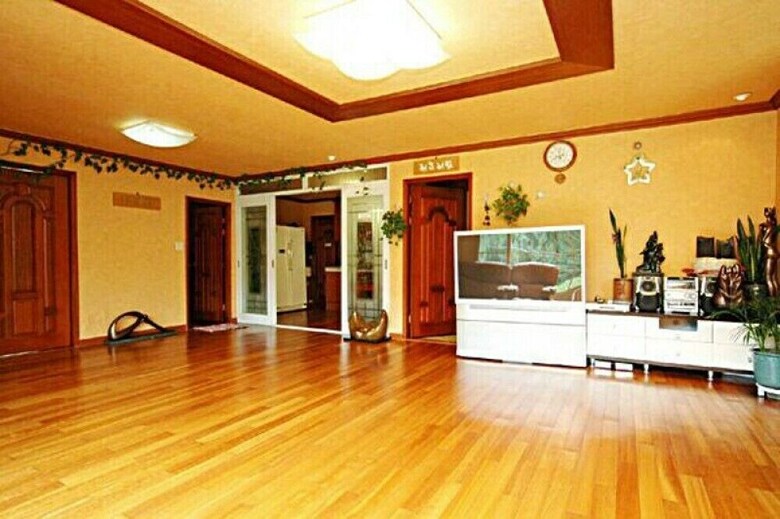 Seasonal Sky Pension