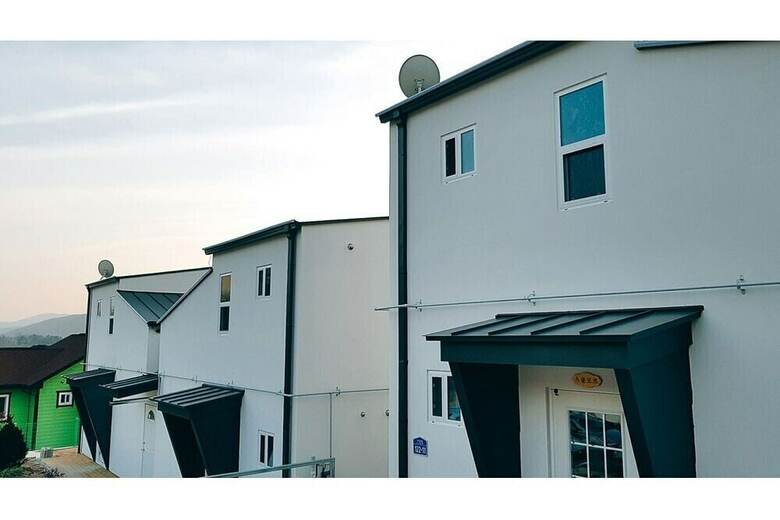 Camino Poolvilla Pension