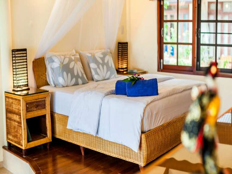 3 Bedroom Beach Front Villa Sea Breeze