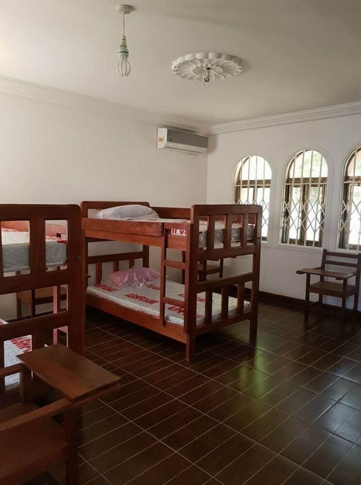 Hotel Jbk Hostels Adjirinaganor