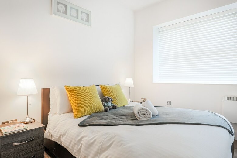Ur Stay - Jewellery Apartments