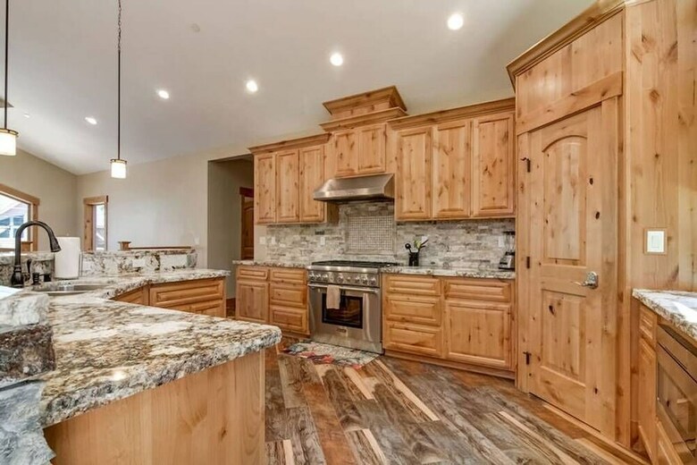 Posada Hillside Haven Near Heavenly Executive Kitchen