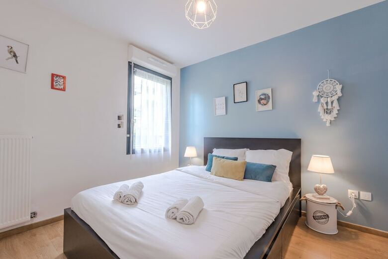 Frozen Beauty Apartment - Disneyland