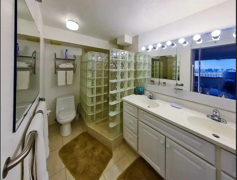 Penthouse 401-ocean/sunset Views