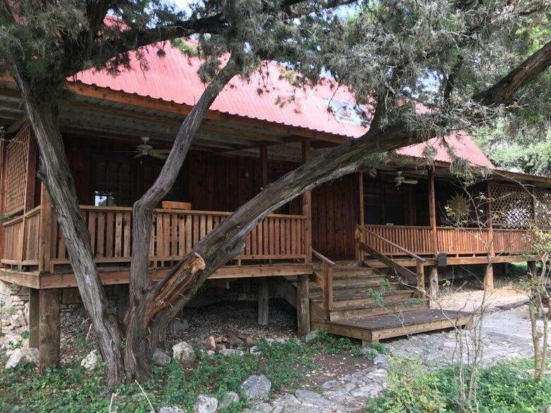Oak Hill Lodge