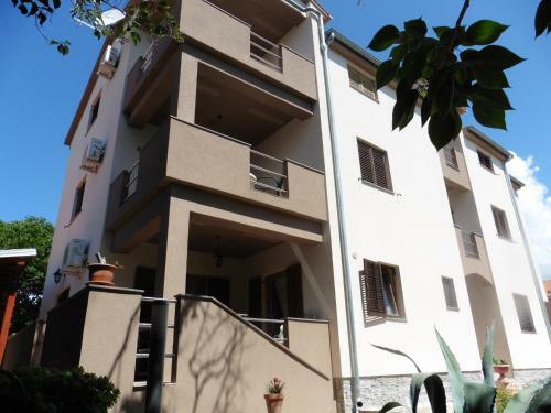 Apartments Kostijal