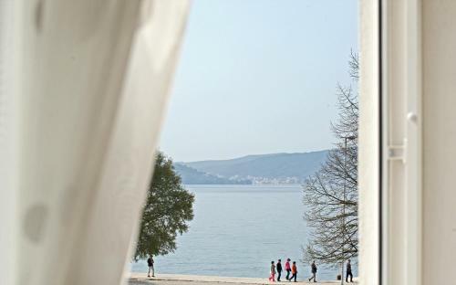 Hostal Tinel Superior Residence