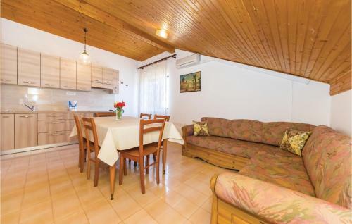 Holiday Home Sabunike