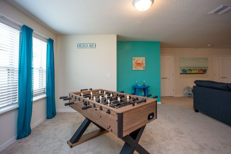 9 Bedroom Vacation Home In Windsor At Westside