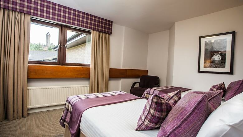 Stirling Court Hotel