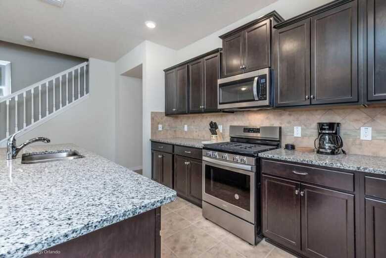 5 Bedroom Townhome In Windsor At Westside