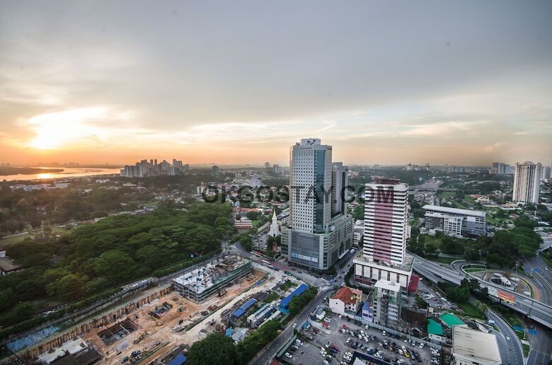 Hotel Zenith Suites Jbcc By Okgostay