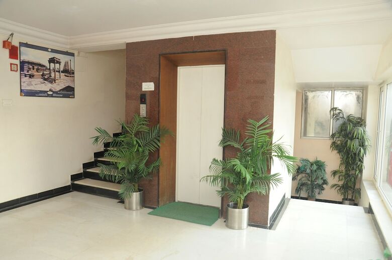 Hotel Suvarna Regency