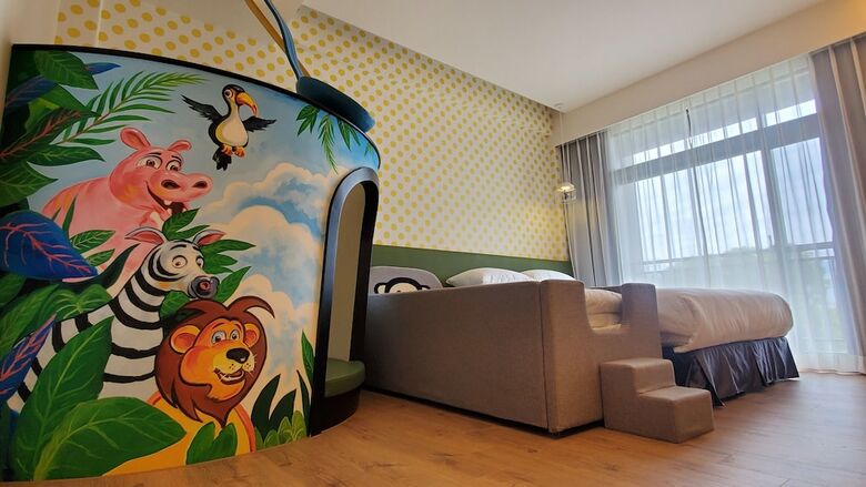 Bed & Breakfast Building Block Forest