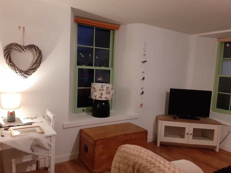 Charming 1-bed Apartment In Kirkwall