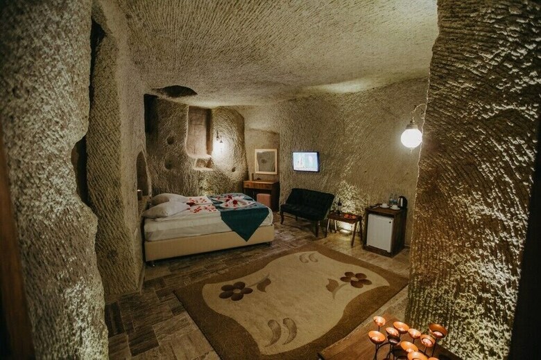 Hotel Albatros Cave Otel