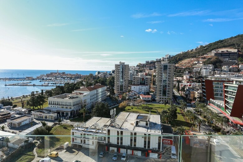 Lux Apartments Wow