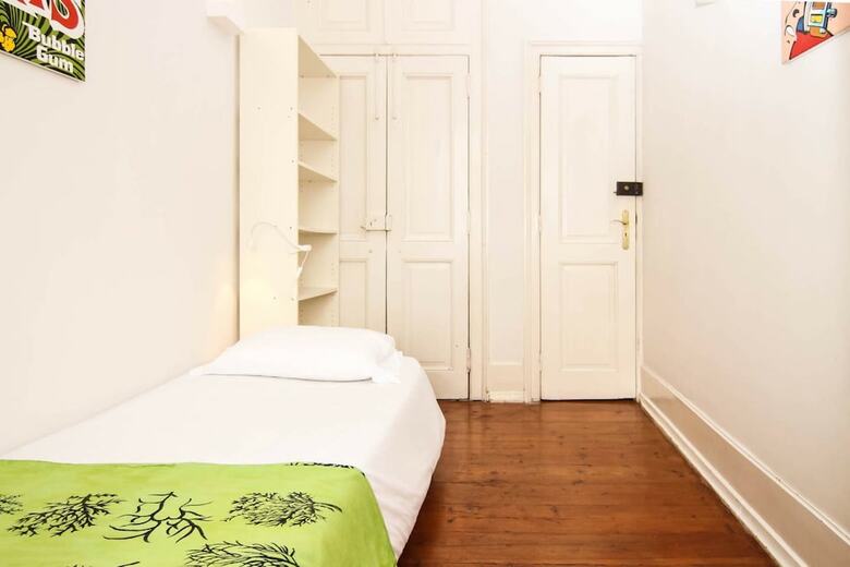 Spacious And Bright 4 Bedroom Apartment