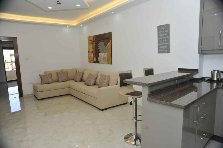 Amazing One Bedroom Apartment In Amman
