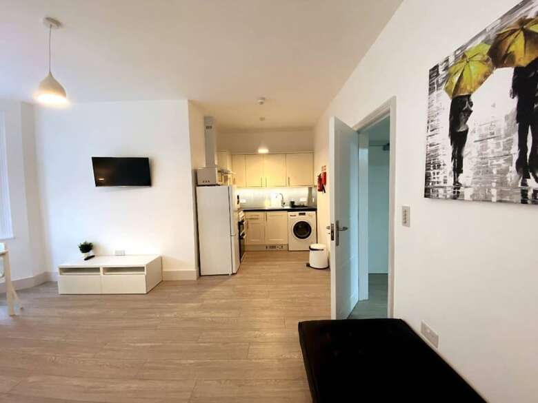Cosy Sea Front Apartment Sleeps 6
