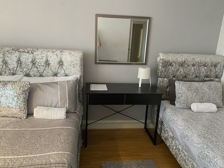 6-bed Apartment In Liverpool