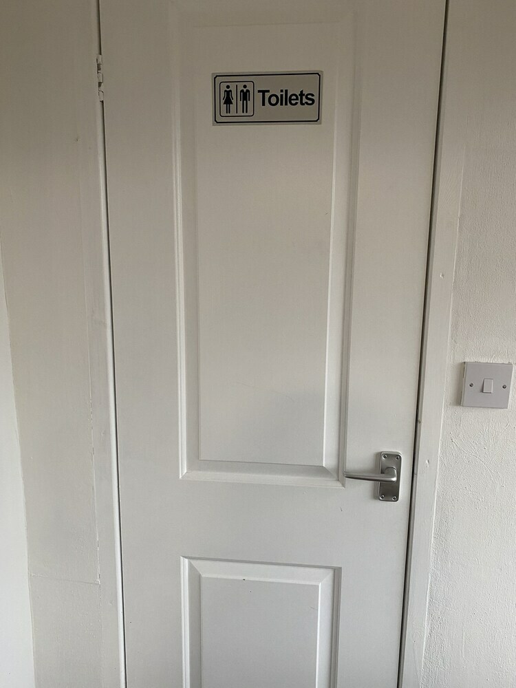6-bed Apartment In Liverpool