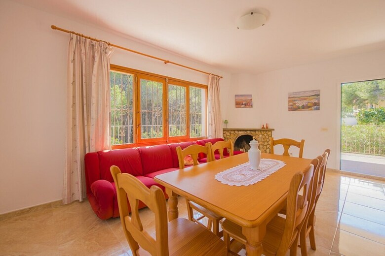 Villa - 7 Bedrooms With Pool - 104989