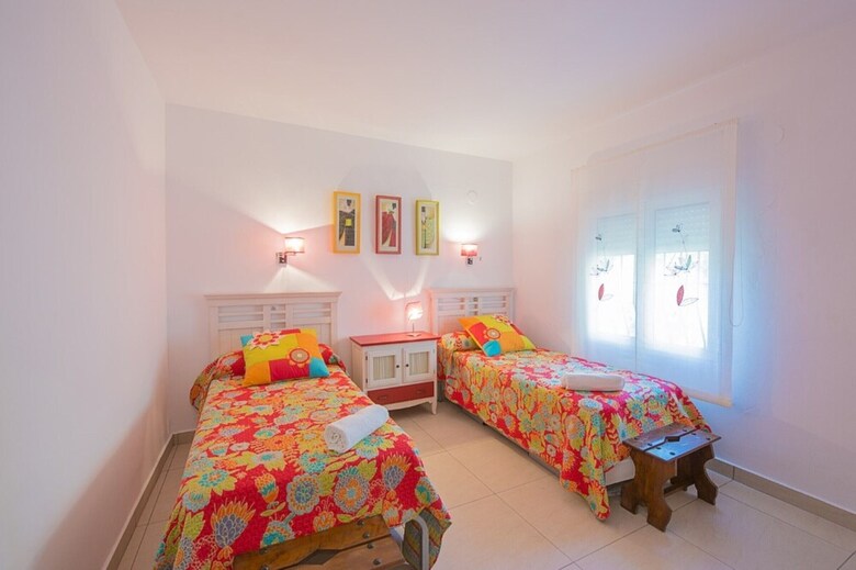 Villa - 3 Bedrooms With Pool - 105015