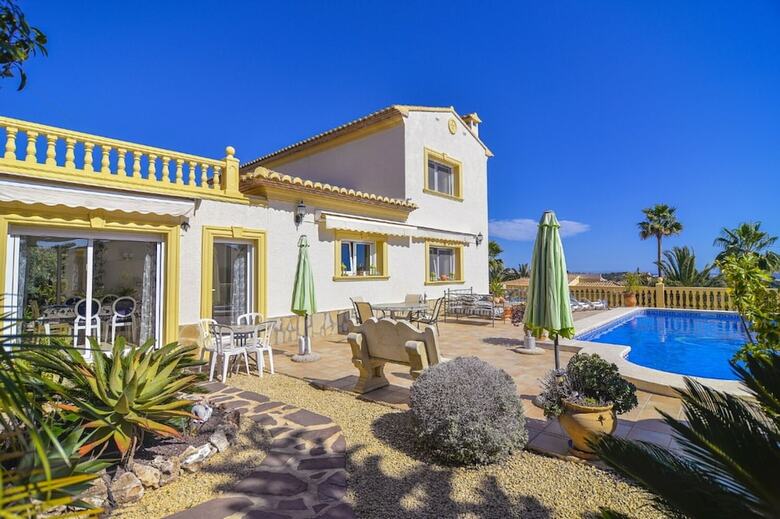 Villa - 4 Bedrooms With Wifi - 105020