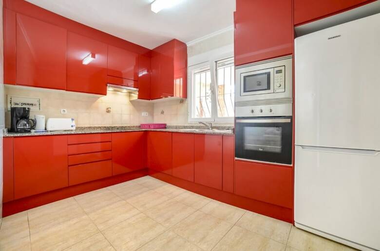 Villa - 6 Bedrooms With Pool - 105026