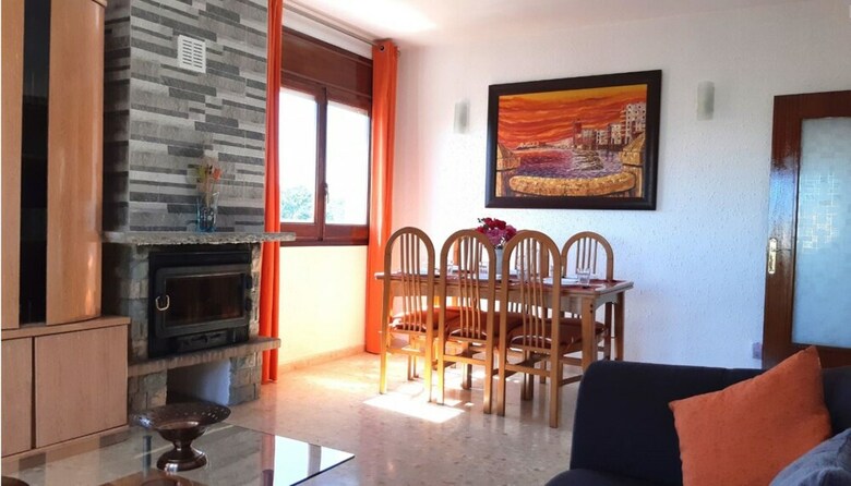 Villa House - 4 Bedrooms - 107742