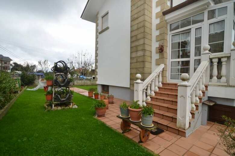 Villa House - 4 Bedrooms - 107743