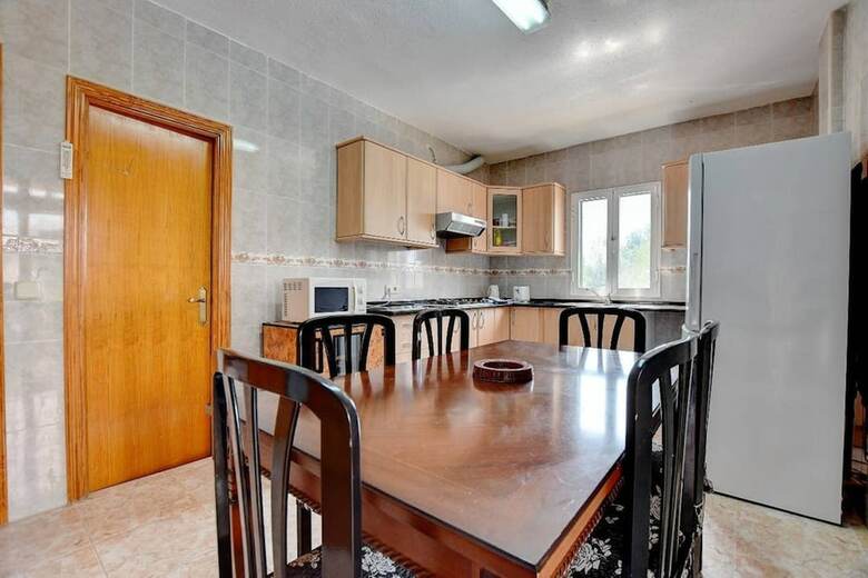 Villa - 5 Bedrooms With Pool And Wifi - 107783