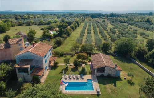 Holiday Home Stancija Negrin Bb Cr