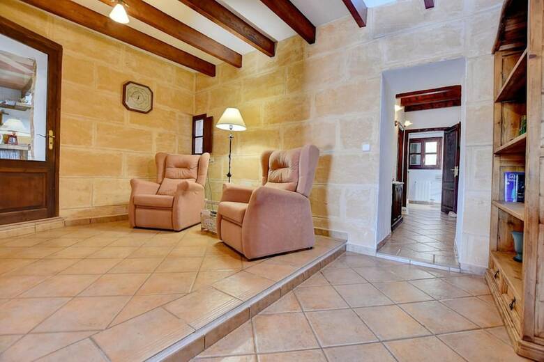 Villa - 4 Bedrooms With Pool - 107803