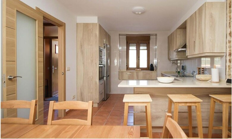 Villa House - 4 Bedrooms With Wifi - 107751