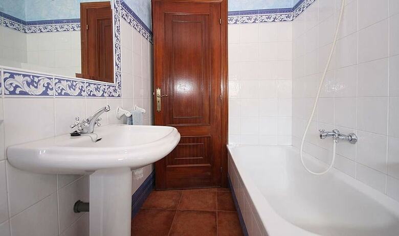 Villa House - 3 Bedrooms - 104954