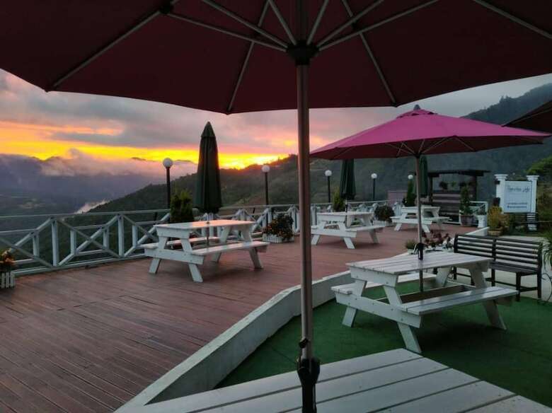 Hotel Bayu Senja Lodge