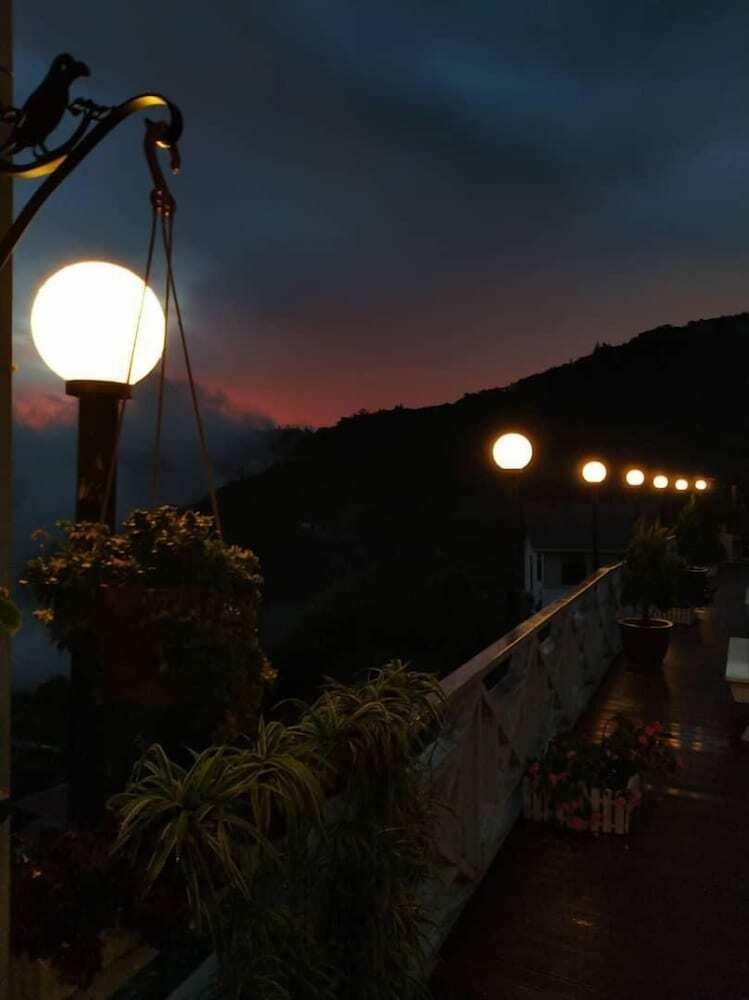 Hotel Bayu Senja Lodge