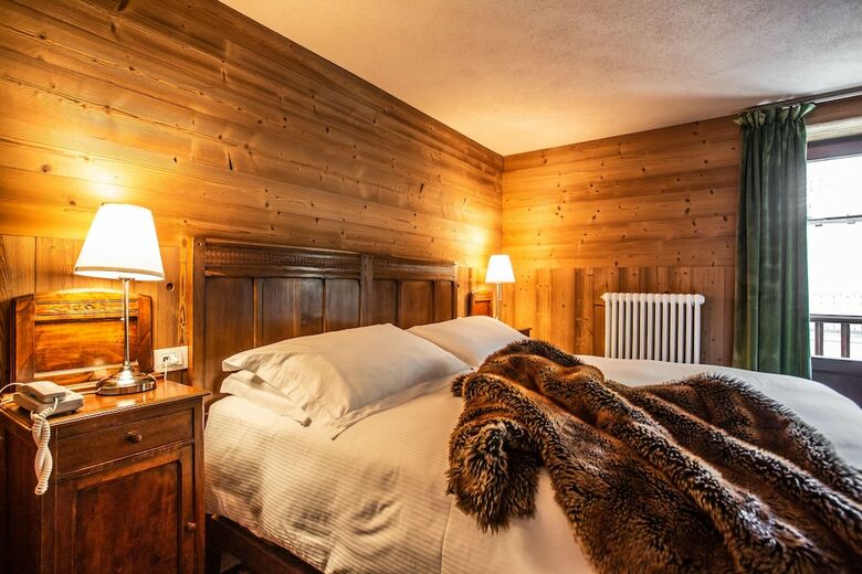 Hotel Grandes Murailles
